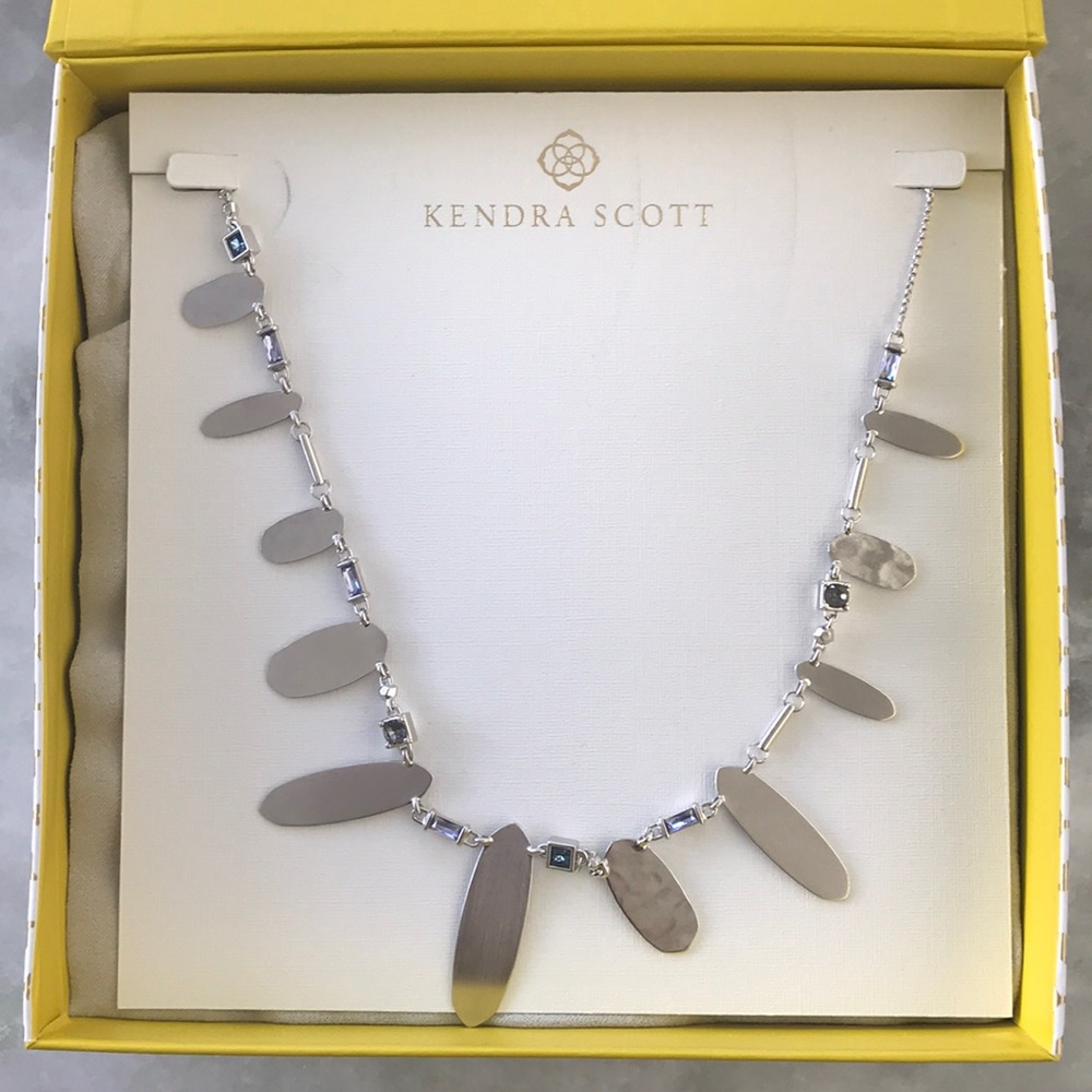 Kendra Scott Airella Necklace